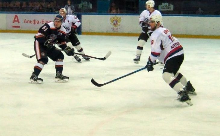 Хоккеисты "Алтая" выиграли оба матча на выезде в Орске