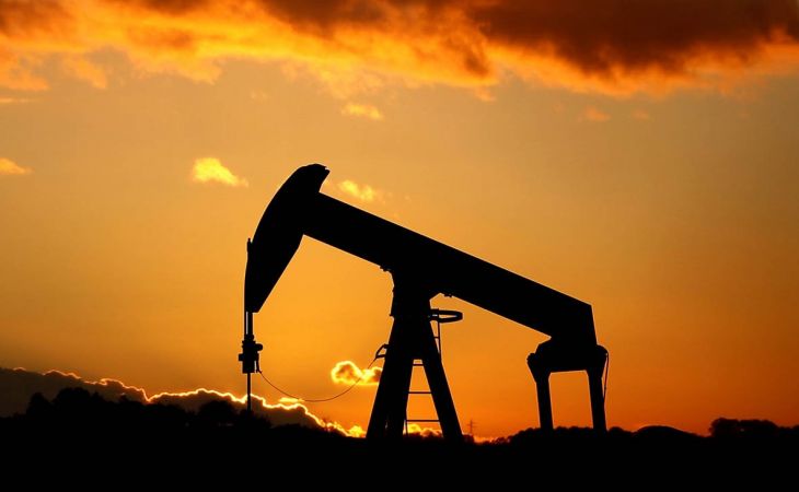 Падение цены нефти Brent стало рекордным за последние 10 лет