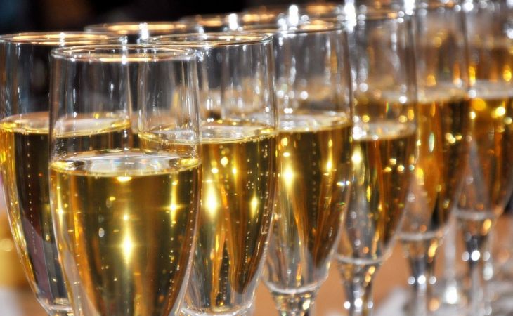 Цены на шампанское вырастут в 2019 году в России