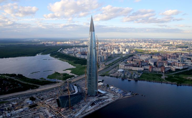 "Газпром" выкупит небоскреб у... "Газпрома" за 120 млрд рублей