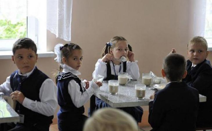 Российским детям могут запретить приносить в школу  домашнюю еду