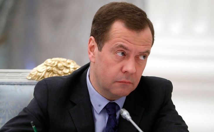 Медведев призвал наладить систему контроля расходов на нацпроекты