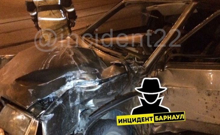 Четыре человека пострадали в серьезном ДТП в Барнауле
