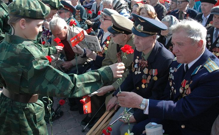 Самые известные военные песни исполнят в Барнауле на концерте "Споемте, друзья..."