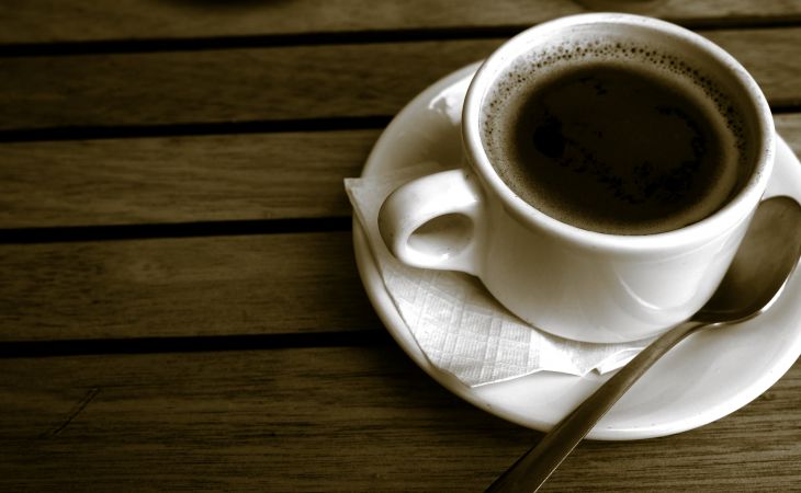 Медики назвали опасные последствия привычки пить кофе