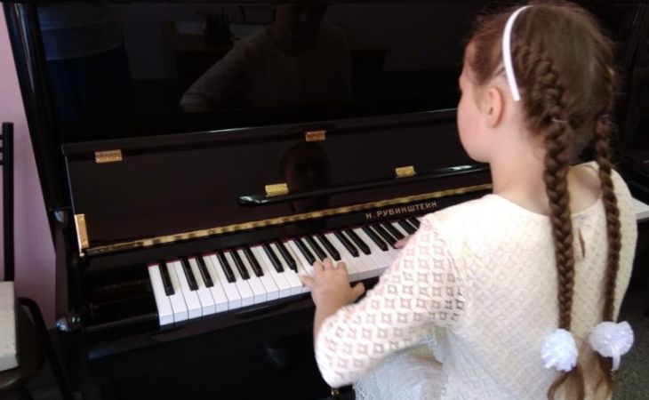Барнаульские детские музыкальные школы и школы искусств получат новые пианино