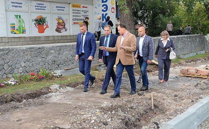 Выездное совещание по ремонту проспекта Комсомольского прошло в Барнауле