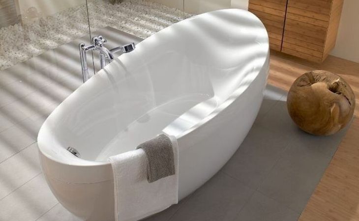 Из каких материалов изготавливают современные ванны?