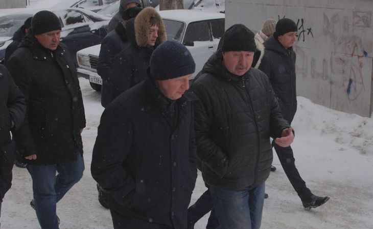 Виктор Томенко проверил заметенный снегом Барнаул