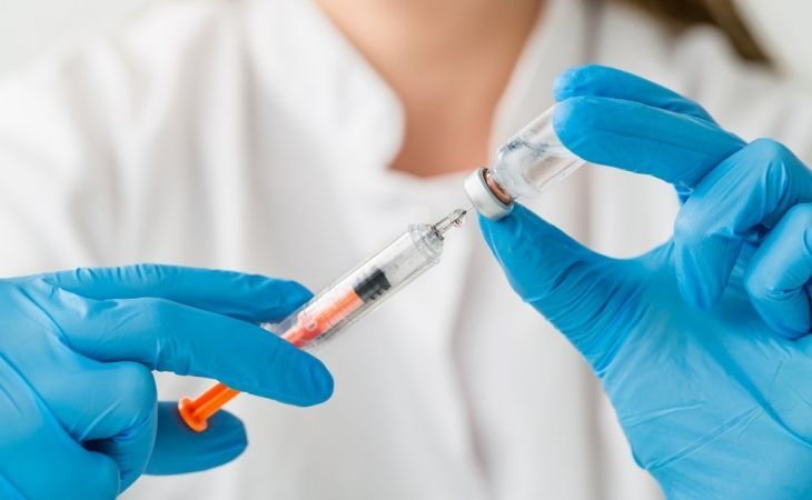 Вакцинация от коронавируса в России начнется до Нового года