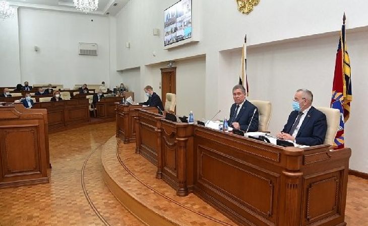 Парламентарии Алтайского края приняли в окончательном чтении краевой бюджет на 2021 год и плановую трехлетку