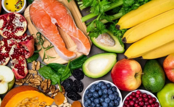 Названы четыре правила питания для здоровой жизни