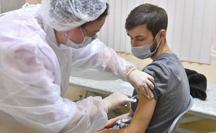 22% работников СФО столкнулись с угрозой увольнения в случае отказа от вакцинации