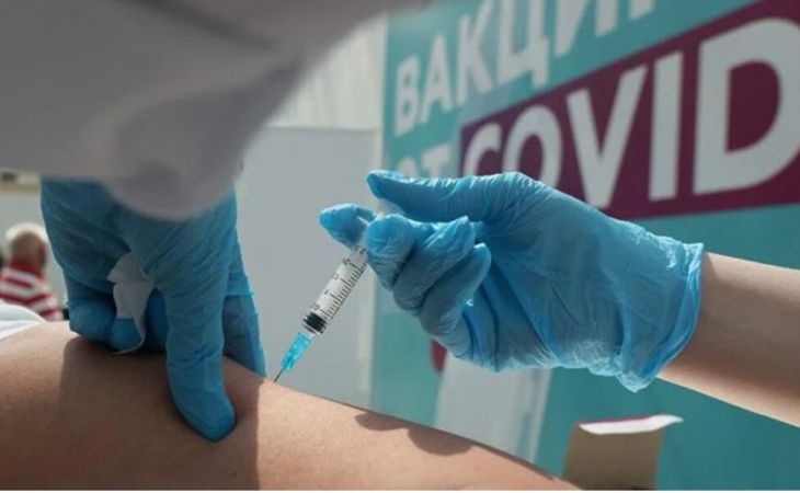 За вакцинацию от ковида россиянам предлагают давать по три выходных