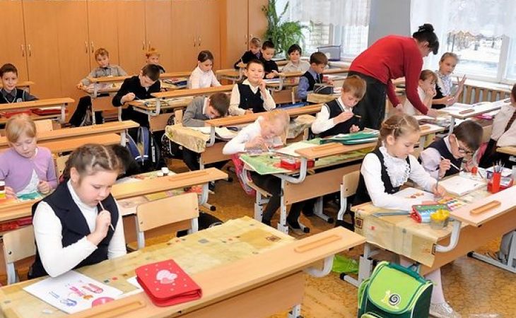 96 процентов школьников Алтайского края учатся в очном формате