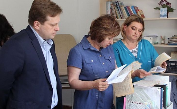 Специалисты Министерства здравоохранения Алтайского края посетили центральные районные больницы и фельдшерско-акушерские пункты еще трех районов
