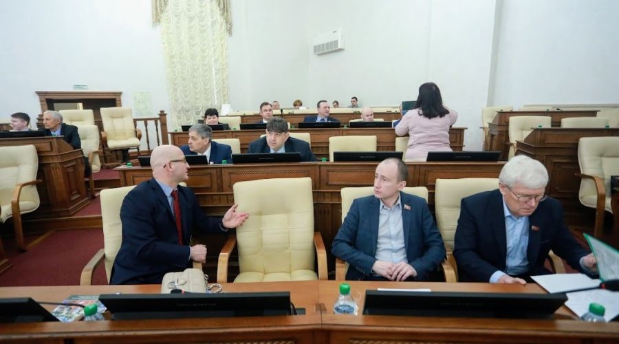 Депутаты Алтайского Заксобрания упростят себе декларирование