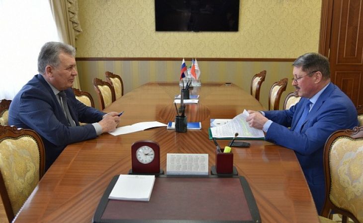Андрей Осипов обсудил проблемы предпринимателей с председателем АКЗС Александром Романенко