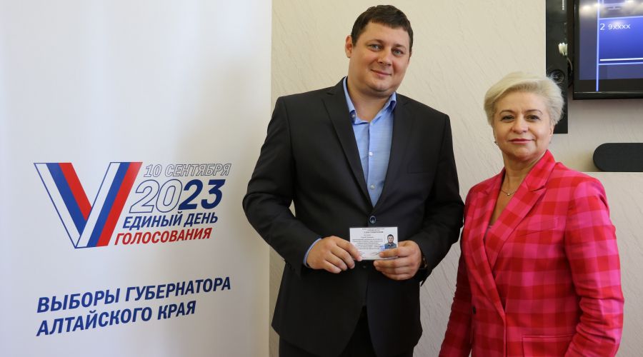 Лидер краевых либерал-демократов Булаев зарегистрирован на должность губернатора