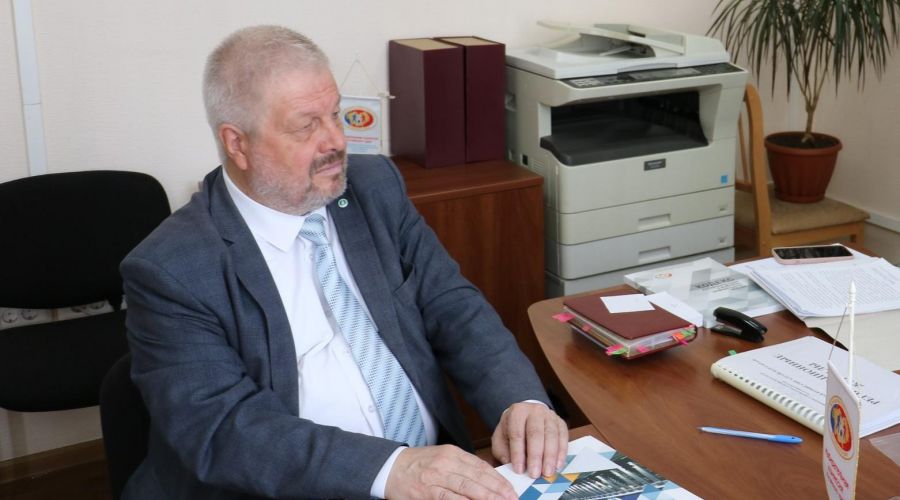 Экокатастрофы на озере Манжерок нет - экс-кандидат в губернаторы Алтайского края