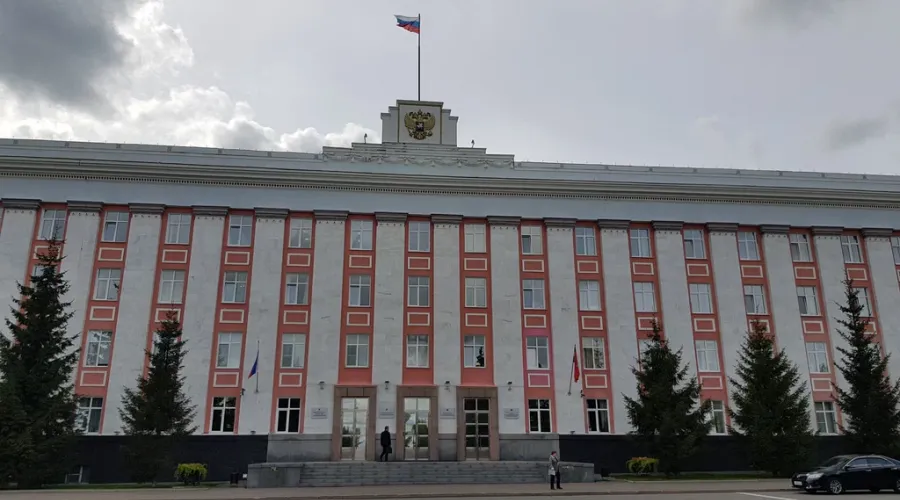 Какие кадровые перестановки происходят в правительстве Алтайского края?