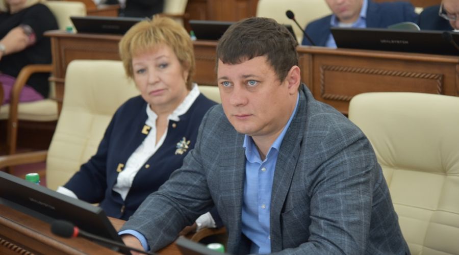 Алтайские "жириновцы" снова попробуют снизить налоговое бремя для "лодочников"