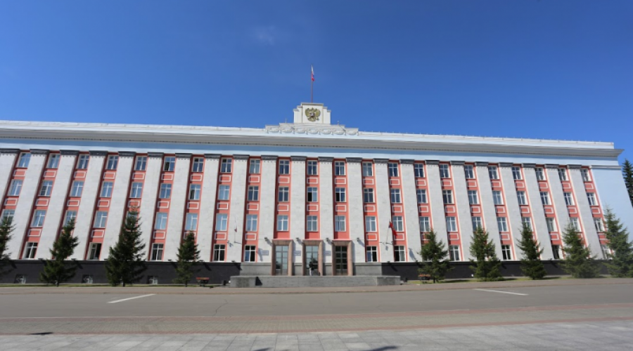 Кто из краевых чиновников чаще всего упоминался в СМИ в октябре?