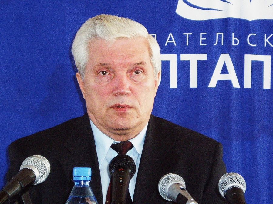 Михаил Хаустов
