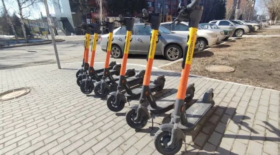 Барнаульские власти обсуждают введение ограничений для электросамокатов
