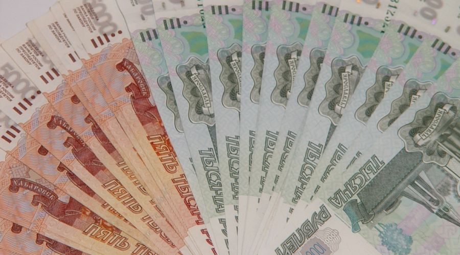 Стало известно, кому в Алтайском крае предлагают зарплату от 200 тысяч рублей