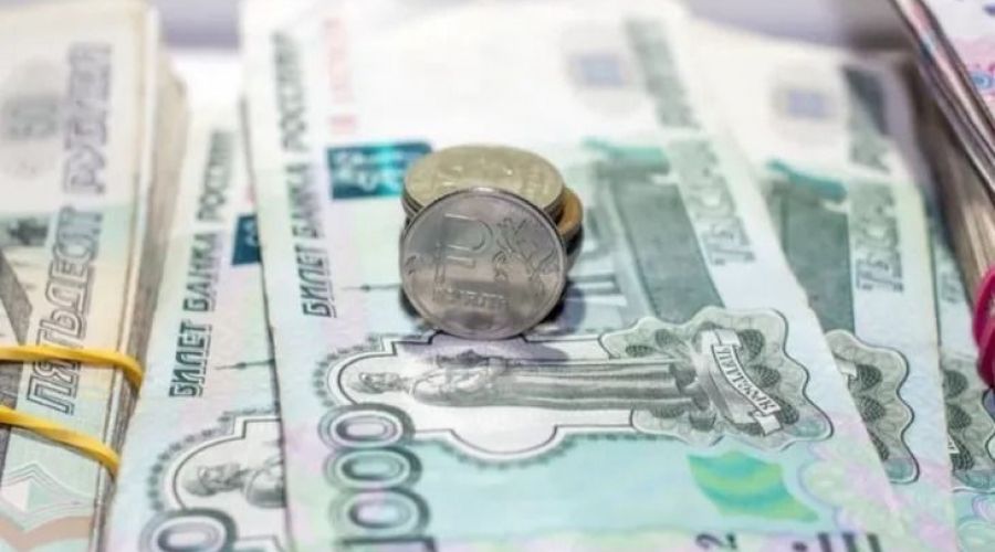 Среднемесячная зарплата в Алтайском крае превысила 50 тысяч рублей