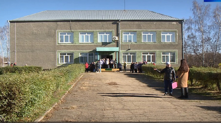 В сельской школе на Алтае вновь конфликт. На этот раз из-за оплаты "коммуналки"