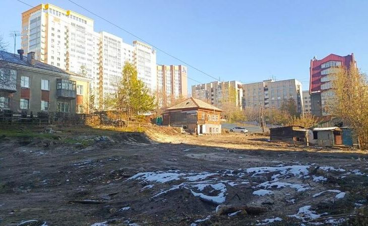 Расчищенный участок на ул. Папанинцев
