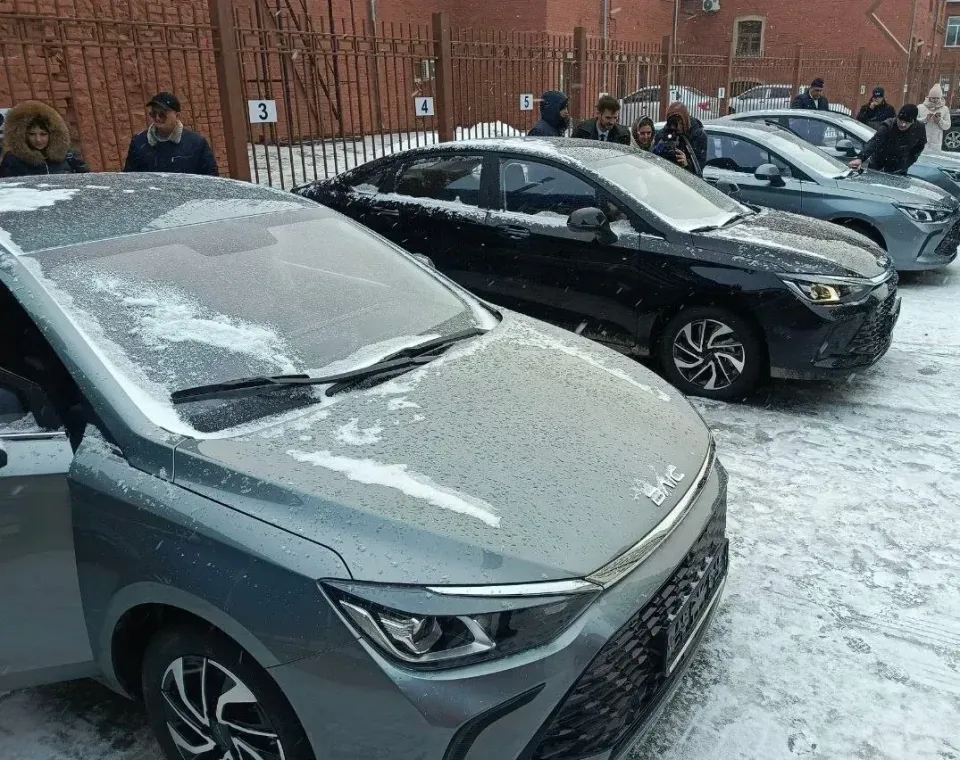 Вручение автомобилей