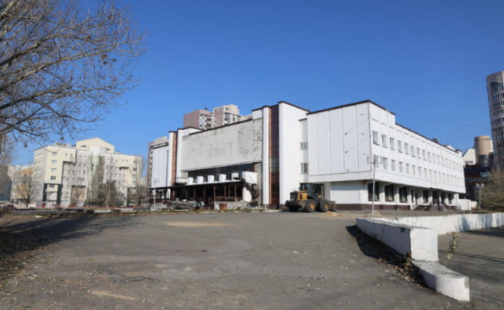 "Оперу" начали разбирать