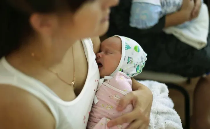 Мама с малышом