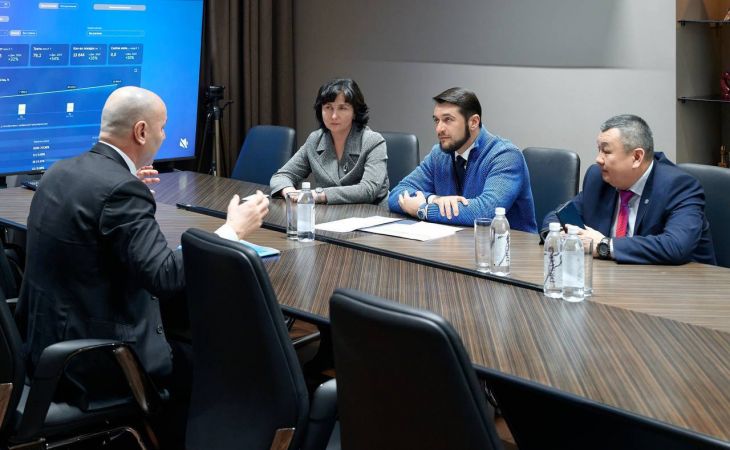 Александр Прокопьев с Анзором Музаевым