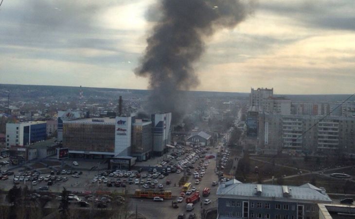 Пожар произошел в офисном здании у ТРЦ "Сити-центр" в Барнауле