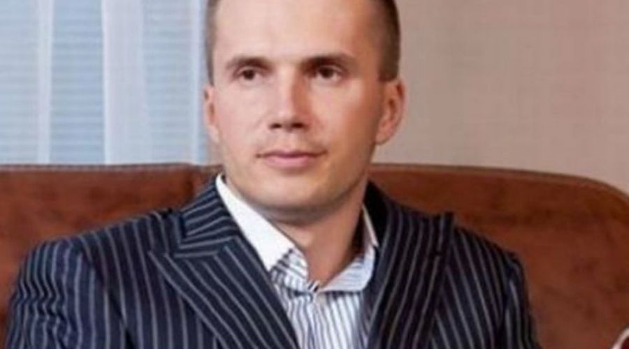 Сына Януковича объявили в розыск