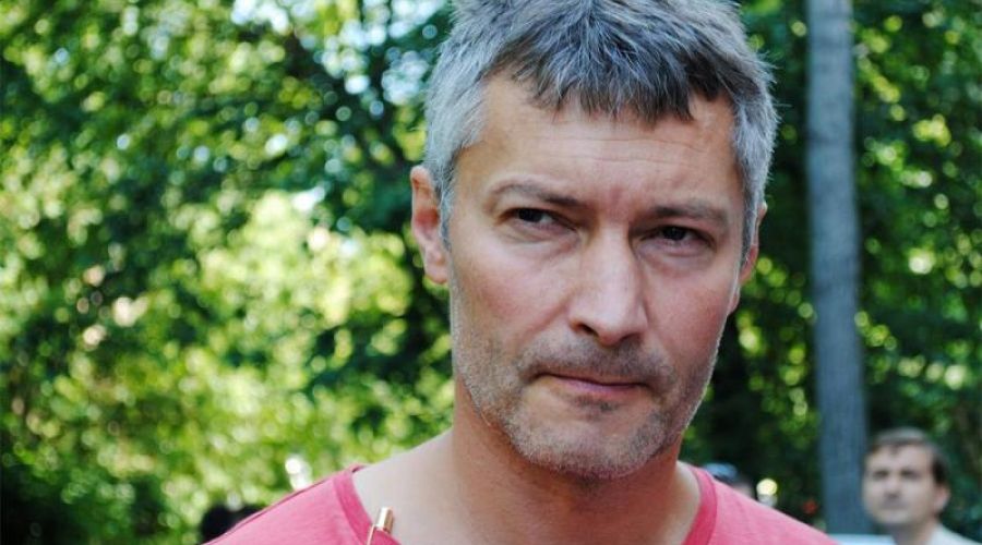 Мэр Екатеринбурга Ройзман прервал отпуск после обыска в его кабинете