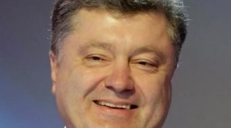 Порошенко вместе с США хочет оказать гуманитарную помощь Луганску