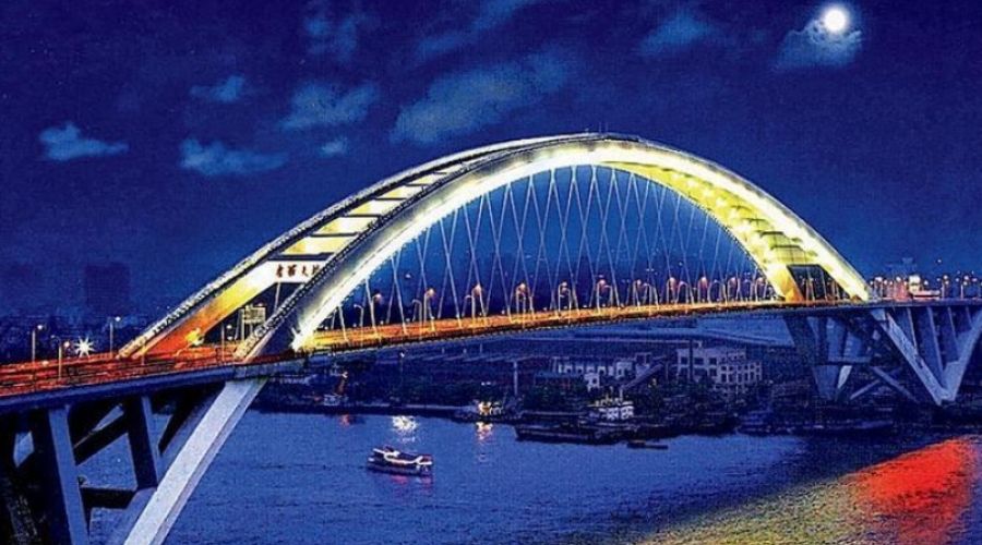 Компании – строителю Бугринского моста отказали в двухмиллиардном иске к мэрии Новосибирска