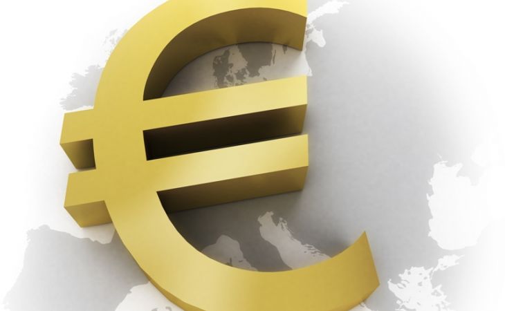 Курс евро достиг отметки 100 рублей и закрепился на позиции в 92 рубля
