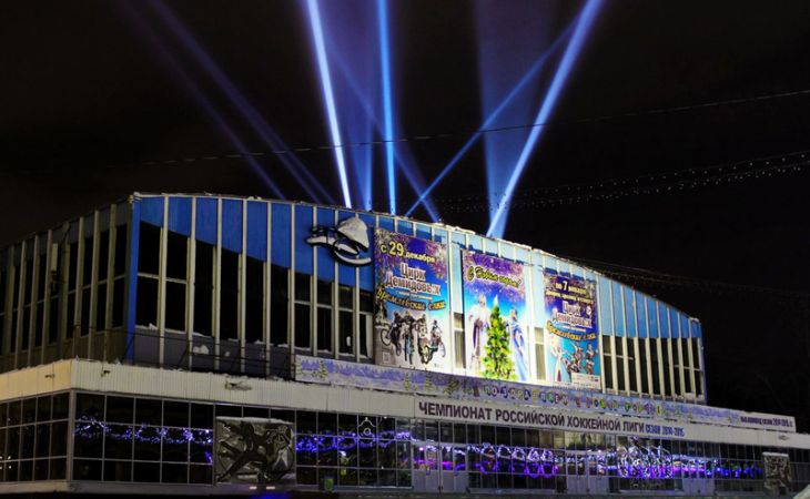 Барнаульцы испугались цирковых прожекторов на Дворце спорта