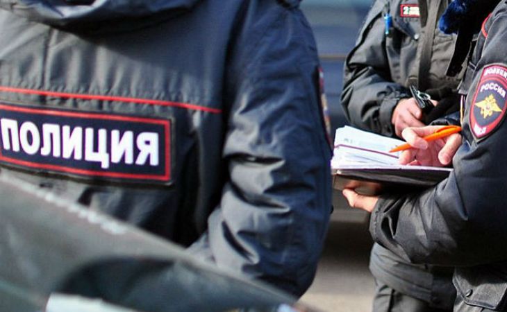 Полиция Барнаула разыскивает мужчину, схватившего ребенка у школы