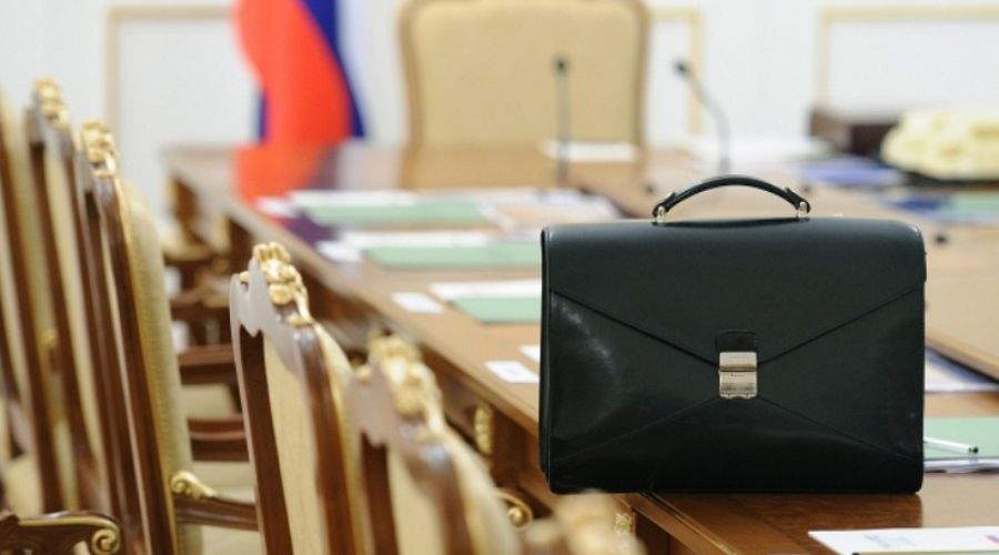 Ряды чиновников проредят в целях экономии