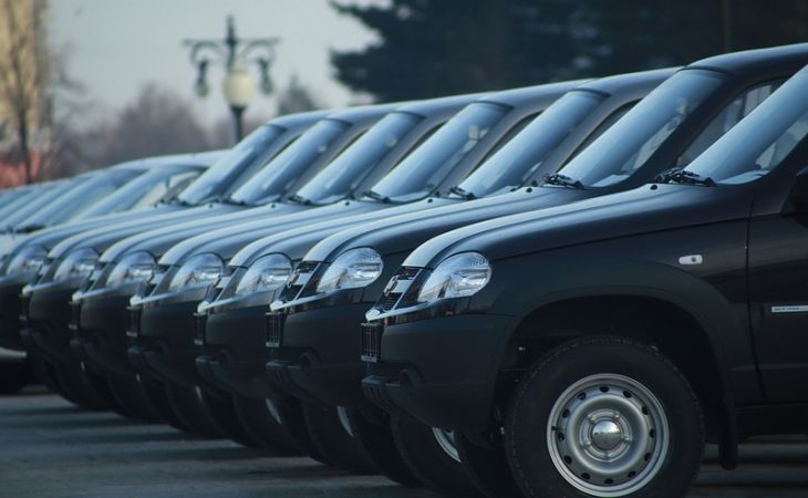 Продажи новых автомобилей на Алтае упали на рекордные 45%