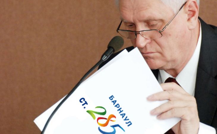 Глава администрации Барнаула Игорь Савинцев продлил свой отпуск