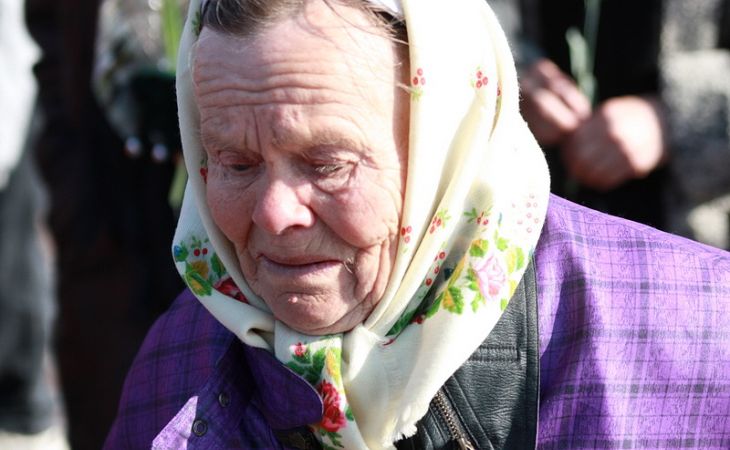 Работающие пенсионеры в августе станут на 100 рублей богаче