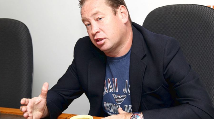 Леонида Слуцкого в сборной России по футболу оставили без зарплаты